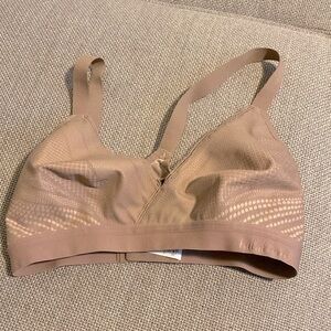 Lululemon Bra nude 32 D